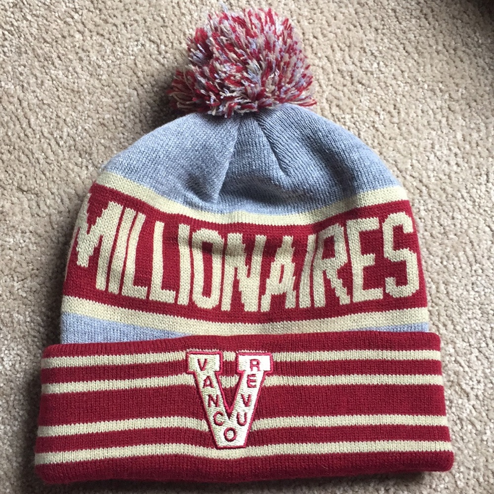 Canucks hat